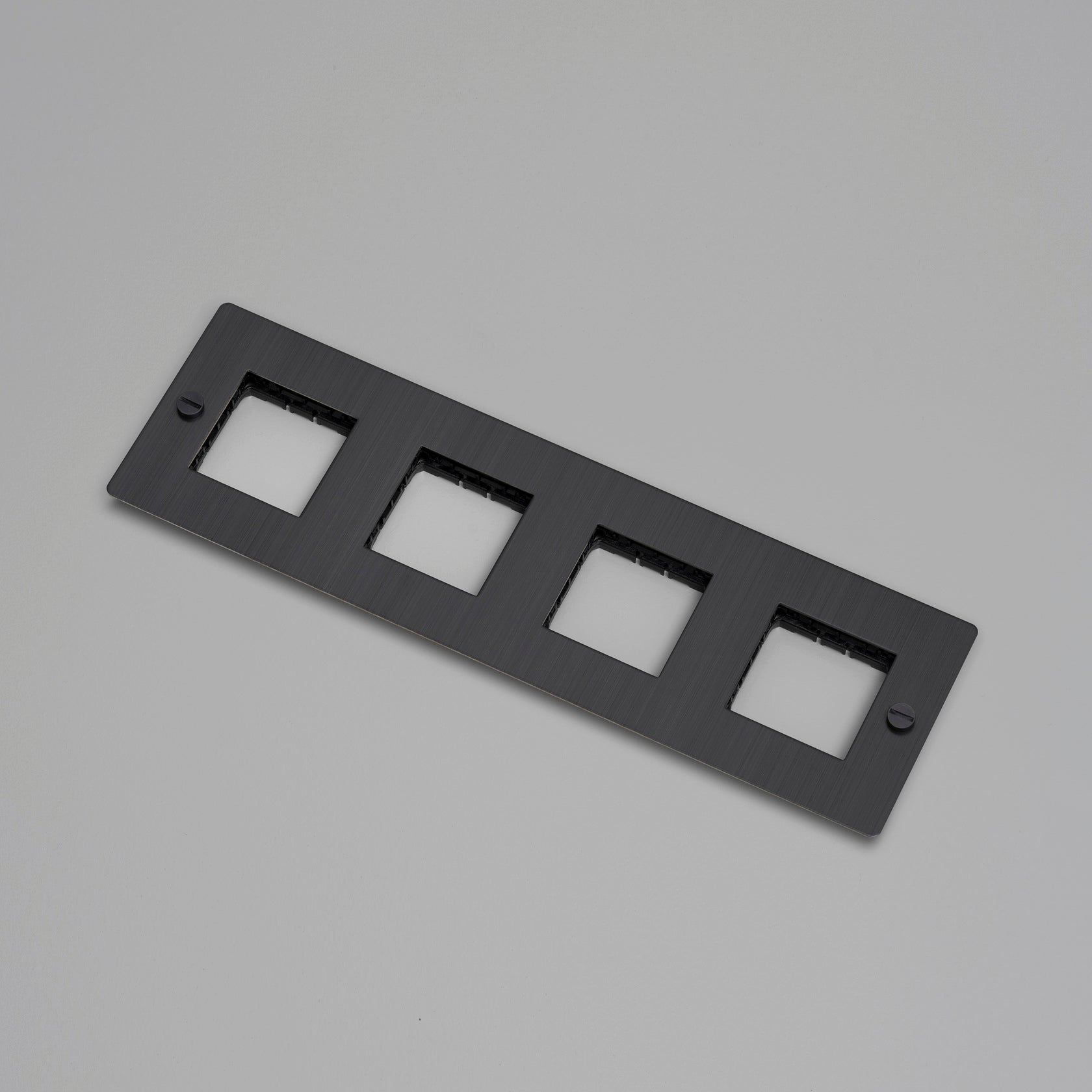 4G wall mount